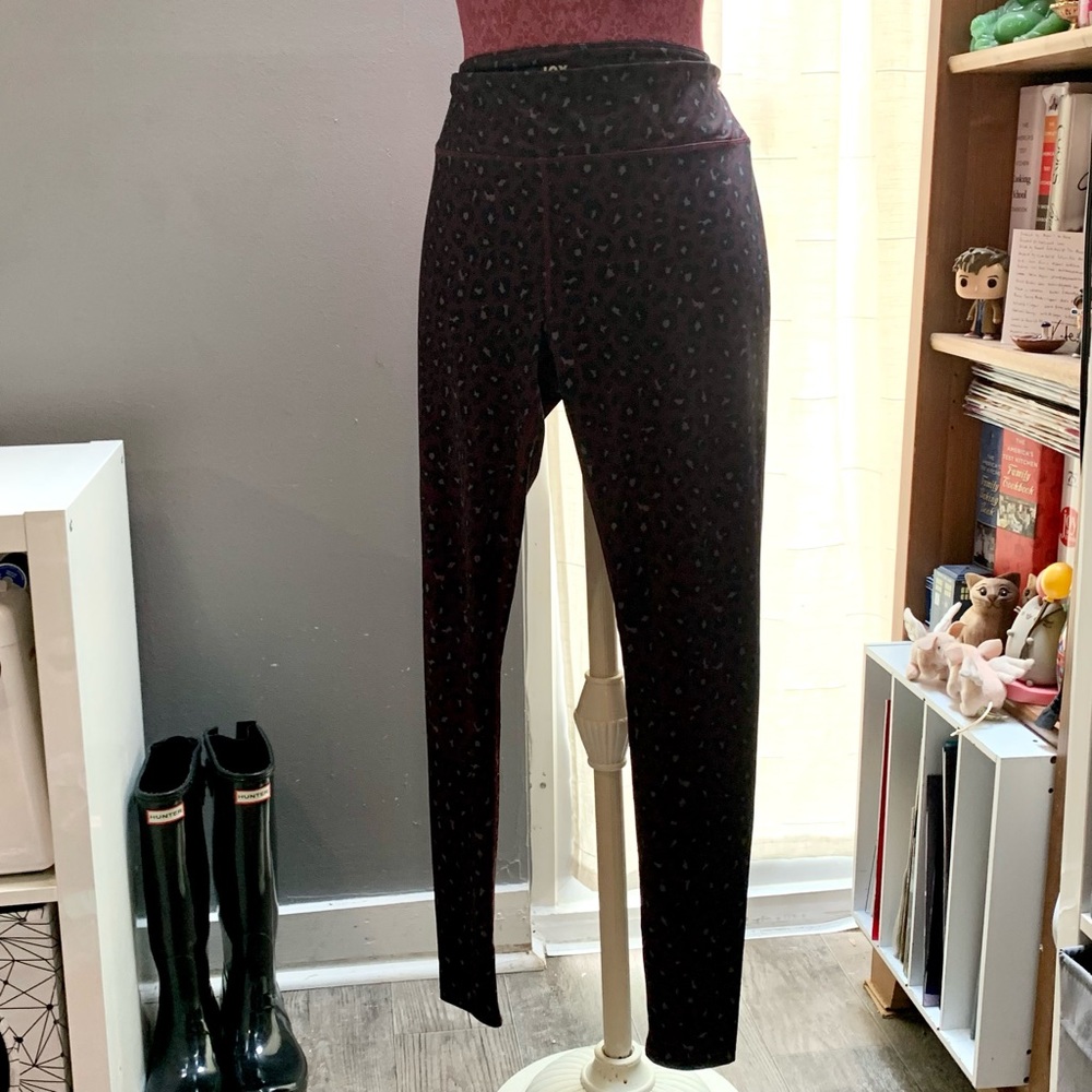 EUC JOYLAB PURPLE/RED LEOPARD PRINT LEGGINGS- XXL